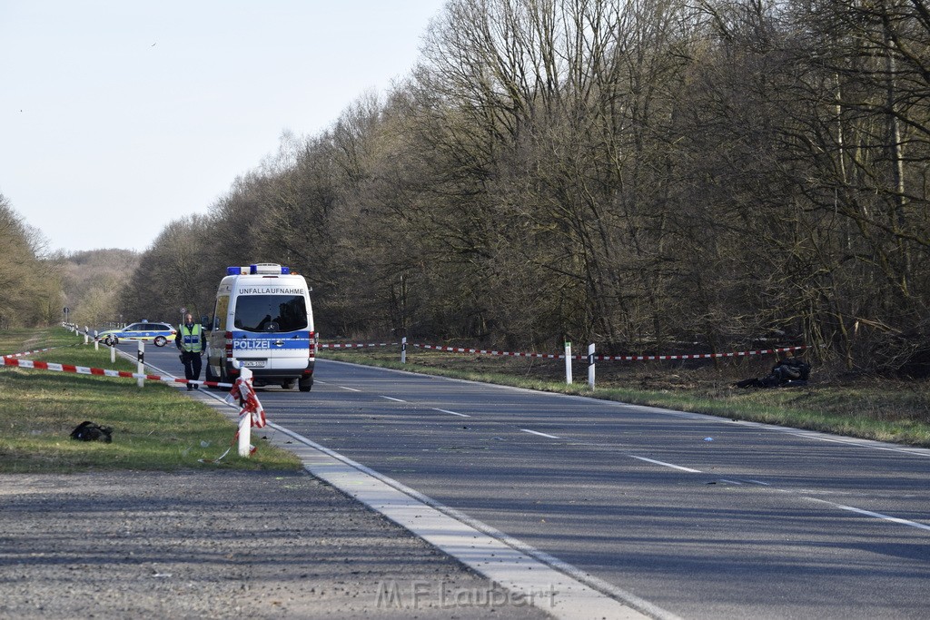 Schwerer VU Krad Fahrrad Koeln Porz Alte Koelnerstr P168.JPG - Miklos Laubert